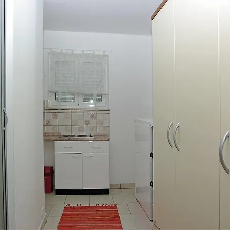 Mira Apartments Zavalatica