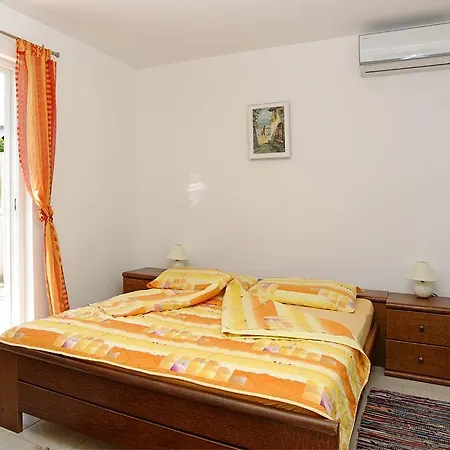 Foissner Apartman Zavalatica