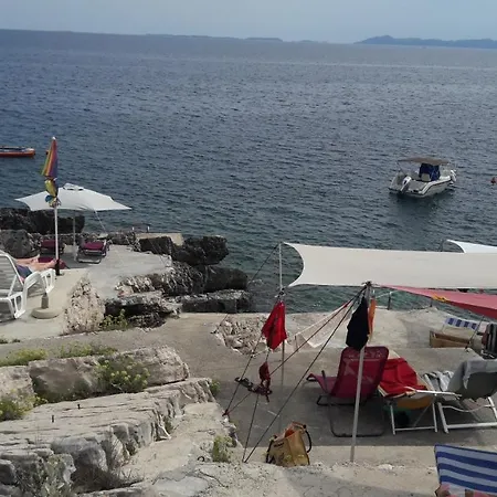 Foissner Apartman Zavalatica